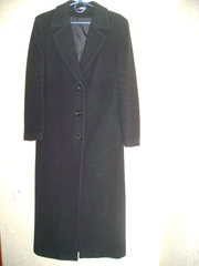 Продам женское пальто демисезонное классического стиля