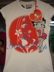  IceBerg, Moschino, Ed Hardy, Dsquared, Lacoste, Polo, Burberry, Betty Boop