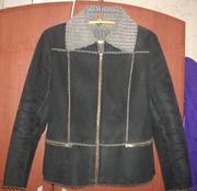 Продам короткую женскую дубленку 